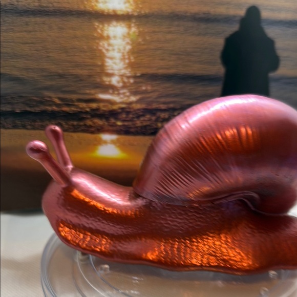 A Unique Resin Piece ,Snail Art - Picture 8 of 12